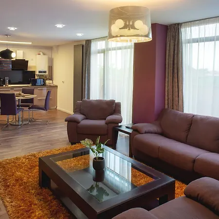 Apartman Q *